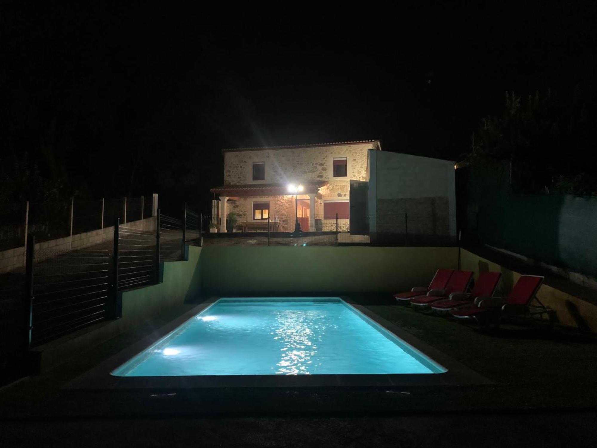 Casa De Piedra, A Lameira *